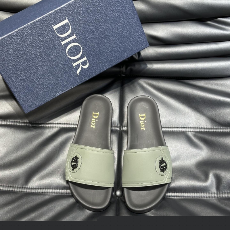 ch**an D*or slippers